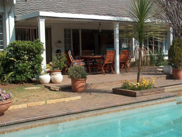 Liongate Bed And Breakfast Edenvale Ngoại thất bức ảnh